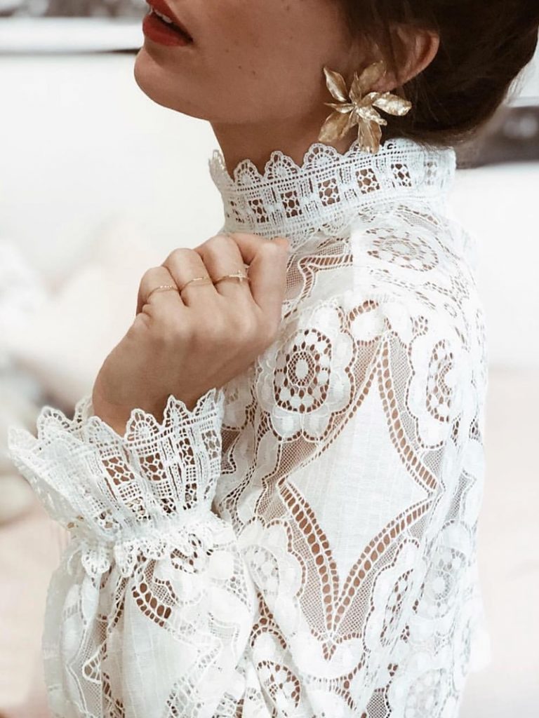 petit haut femme en dentelle blanc