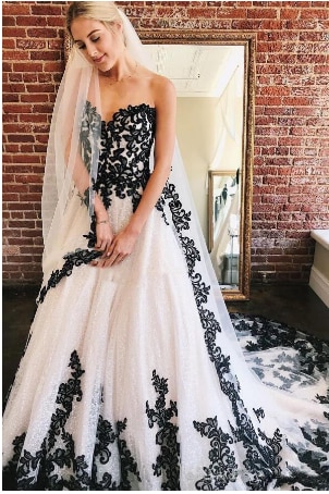 Robe de mariée princesse noir et blanche