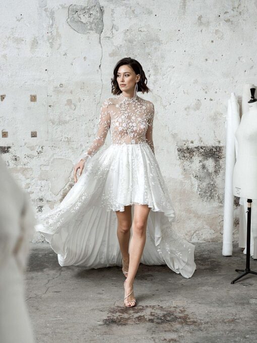 Robe De Mariée Courte Avec Traine | Soirée Blanche