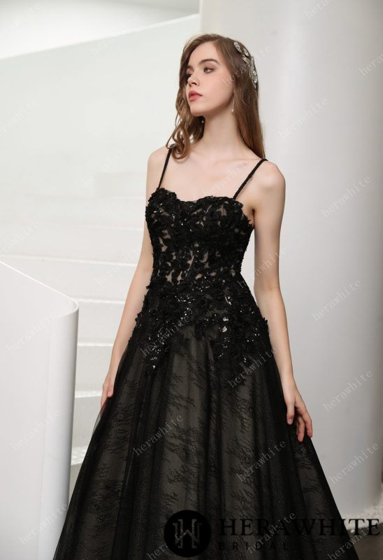 Robe de mariée dentelle noire