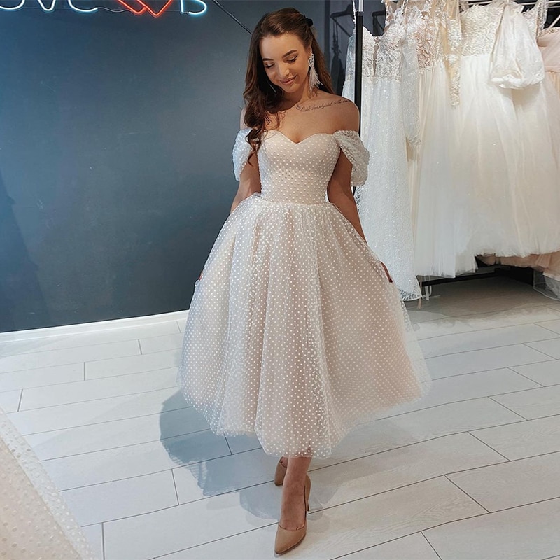 Robe de mariée courte en tulle Robe de mariée courte en tulle