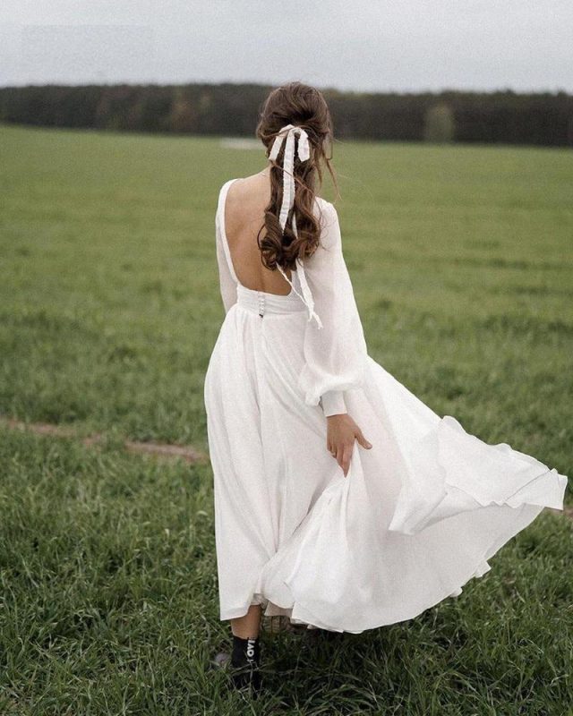 Robe de mariée courte élégante