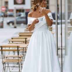 Robe De Mariée Courte Manches Croisées Blanche image 8 | Soirée Blanche Robe De Mariée Courte Manches Croisées Blanche | Soirée Blanche