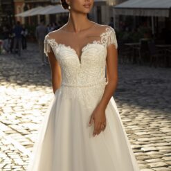 Robe De Mariée Chic Et Bohème image 5 | Soirée Blanche Robe De Mariée Chic Et Bohème