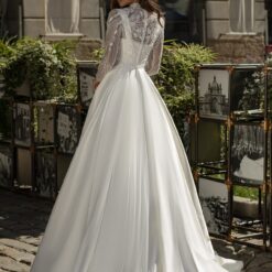 Robe De Mariée Simple Et Chic Blanche image 6 | Soirée Blanche Robe De Mariée Simple Et Chic Blanche