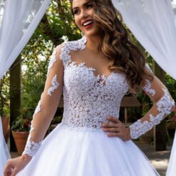 Robe De Mariée Avec Traine image 7 | Soirée Blanche Robe De Mariée Avec Traine | Soirée Blanche