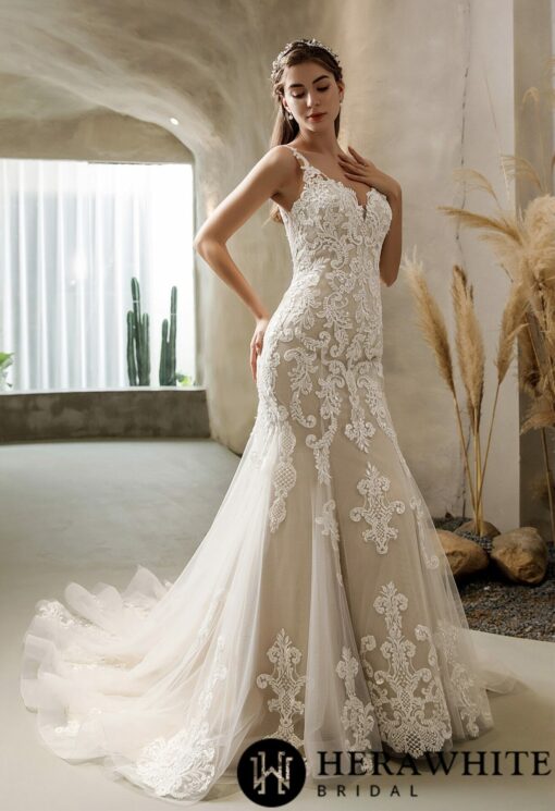 Robe de mariée sirène en dentelle vintage avec traîne et dos nu | Soirée Blanche