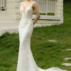 Robe de mariée ajustée pailletée avec décolleté en V profond | Soirée Blanche
