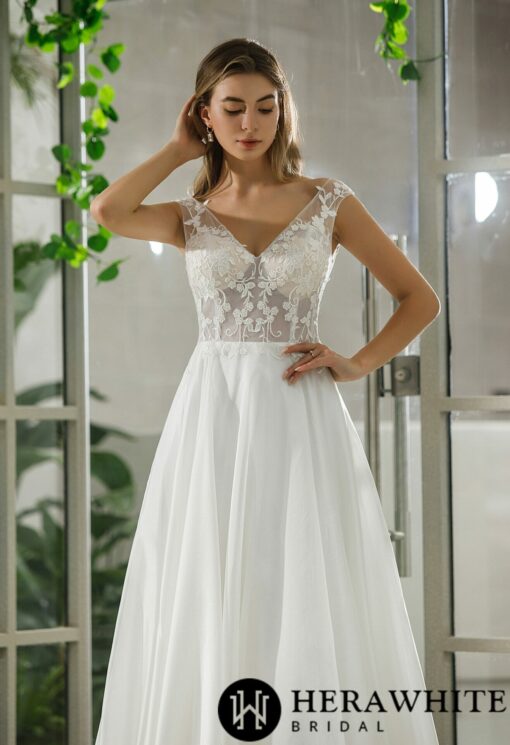 Robe de mariée sans manches en organza et dentelle à effet d’illusion | Soirée Blanche