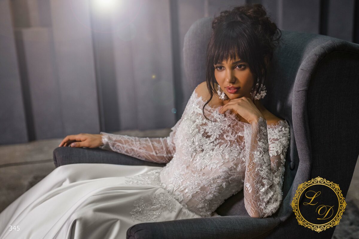 Robe de mariée princesse col bateau