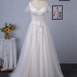 Robe de mariée romantique à corsage plissé en tulle avec illusion sur l'épaule image 13 | Soirée Blanche Robe de mariée romantique à corsage plissé en tulle avec illusion sur l’épaule | Soirée Blanche