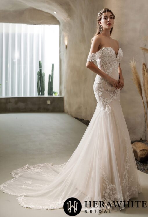 Robe de mariée sirène en tulle pailleté dos ouvert et épaulettes | Soirée Blanche