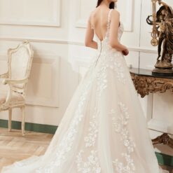 Robe de mariée rose nude en ligne A avec détails floraux et bretelles d’illusion | Soirée Blanche