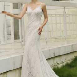 Robe de mariée fourreau en dentelle avec bretelles spaghetti image 9 | Soirée Blanche Robe de mariée fourreau en dentelle avec bretelles spaghetti | Soirée Blanche