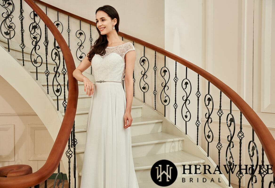 Robe de mariée en soie simple Robe de mariée en soie simple