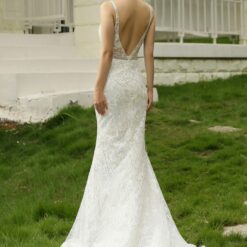 Robe de mariée ajustée pailletée avec décolleté en V profond | Soirée Blanche