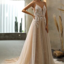 Robe De Mariée En Dentelle Graphique Et Scintillante image 13 | Soirée Blanche Robe de mariée en dentelle graphique et scintillante | Soirée Blanche