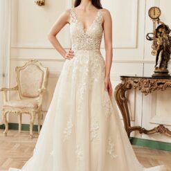 Robe de mariée A décolleté V et bretelles en dentelle image 9 | Soirée Blanche Robe de mariée A décolleté V et bretelles en dentelle | Soirée Blanche