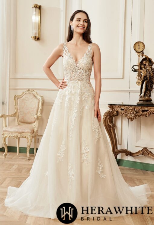 Robe de mariée A décolleté V et bretelles en dentelle | Soirée Blanche