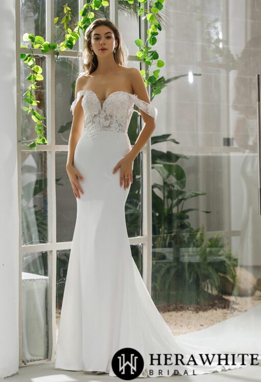 Robe de mariée fourreau en crêpe et dentelle fine florale | Soirée Blanche