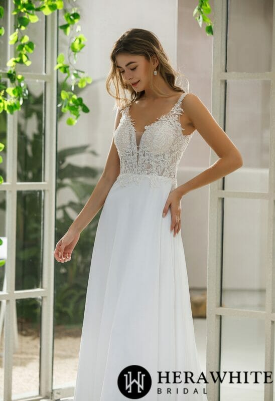 Robe de mariée en soie et dentelle Robe de mariée en soie et dentelle