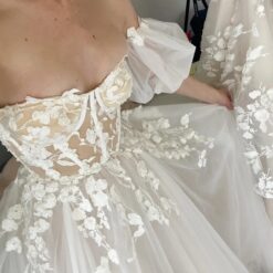 Robe De Mariée Manches Courtes Bouffantes Et Dentelle Florale image 7 | Soirée Blanche Robe De Mariée Manches Courtes Bouffantes Et Dentelle Florale