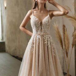 Robe De Mariée En Dentelle Graphique Et Scintillante image 9 | Soirée Blanche Robe de mariée en dentelle graphique et scintillante | Soirée Blanche