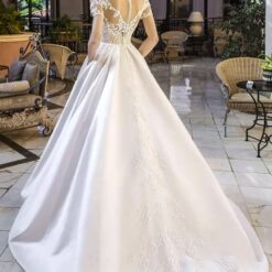 Robe De Mariée Satinée Haut Dentelle Chic