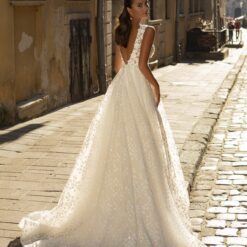 Robe De Mariée Fluide Gros Motifs Floraux image 4 | Soirée Blanche Robe De Mariée Fluide Gros Motifs Floraux