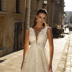 Robe De Mariée Fluide Gros Motifs Floraux image 5 | Soirée Blanche Robe De Mariée Fluide Gros Motifs Floraux