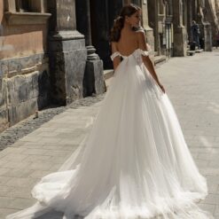 Robe De Mariée Princesse Col V Et Dos Nu