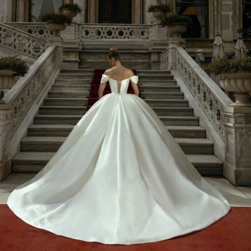 Robe De Mariée Princesse Satin Plissée Et Chic – Image 2
