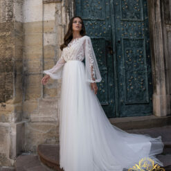 Robe De Mariée Fluide Haut Illusion à Dentelle Florale et Perlé image 8 | Soirée Blanche Robe De Mariée fluide haut illusion à dentelle florale et perlé | Soirée Blanche