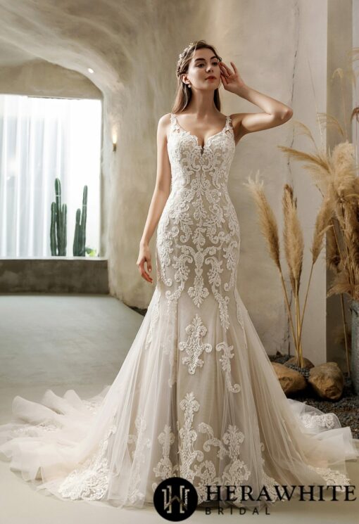 Robe de mariée sirène en dentelle vintage avec traîne et dos nu | Soirée Blanche