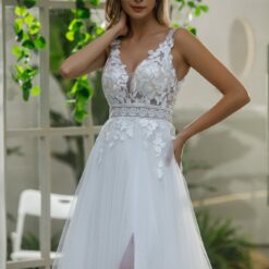 Robe de mariée A en dentelle florale avec jupe en tulle image 10 | Soirée Blanche Robe de mariée A en dentelle florale avec jupe en tulle | Soirée Blanche