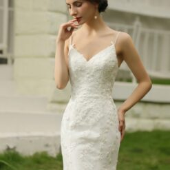 Robe de mariée ajustée à bretelles spaghetti avec perlage | Soirée Blanche