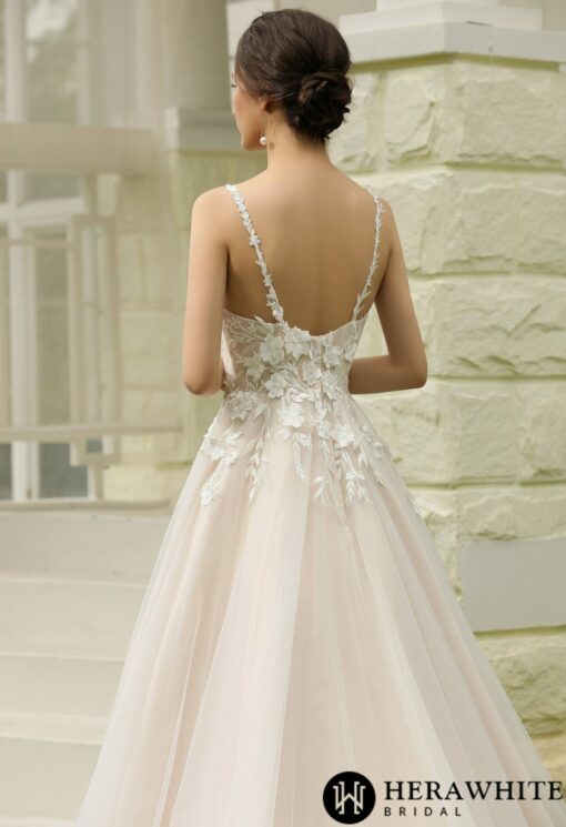 Robe de bal princesse avec dentelle florale et paillettes | Soirée Blanche