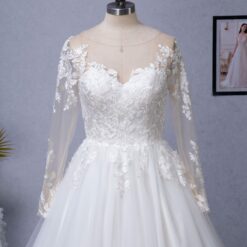 Robe de mariée princesse en dentelle à manches longues et traîne de chapelle en illusion | Soirée Blanche