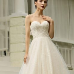 Robe de mariée princesse bustier et dentelle image 12 | Soirée Blanche Robe de mariée princesse bustier et dentelle | Soirée Blanche