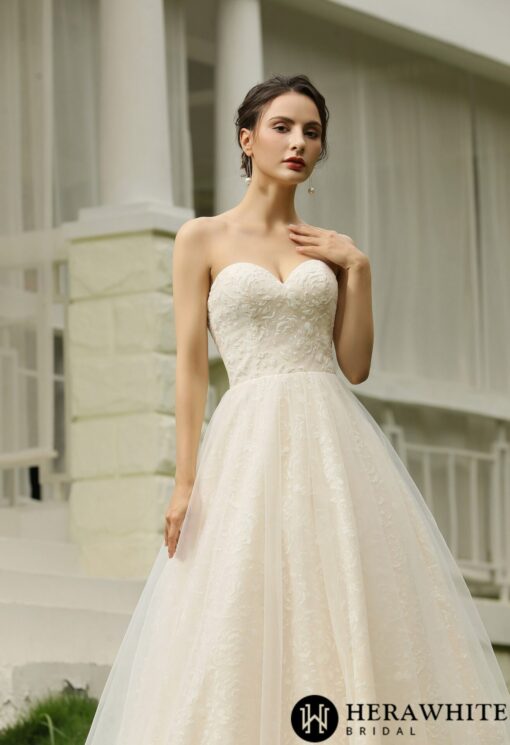 Robe de mariée princesse bustier et dentelle | Soirée Blanche
