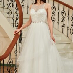 Robe de bal à corsage perlé avec jupe en tulle et volants brillants image 10 | Soirée Blanche Robe de bal à corsage perlé avec jupe en tulle et volants brillants | Soirée Blanche