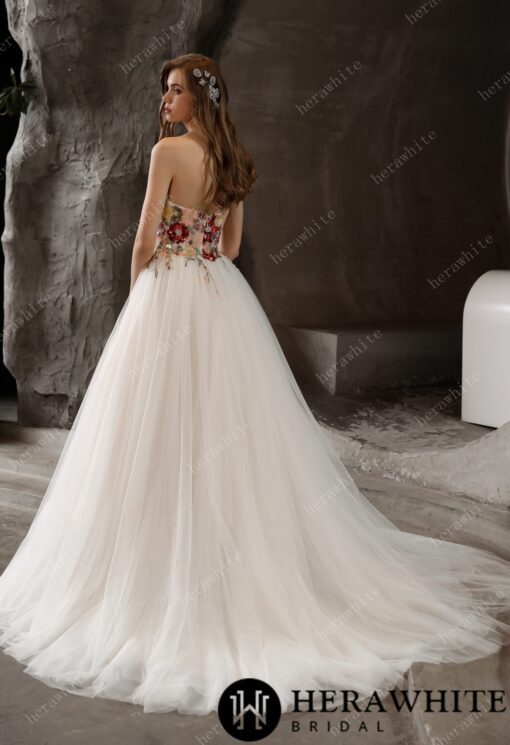 Robe De Mariée Originale A Fleurs
