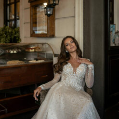 Robe De Mariée Brodée et Etincelante image 4 | Soirée Blanche Robe De Mariée brodée et étincelante | Soirée Blanche