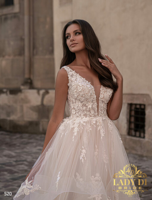 Robe De Mariée princesse à volants et appliques florales | Soirée Blanche