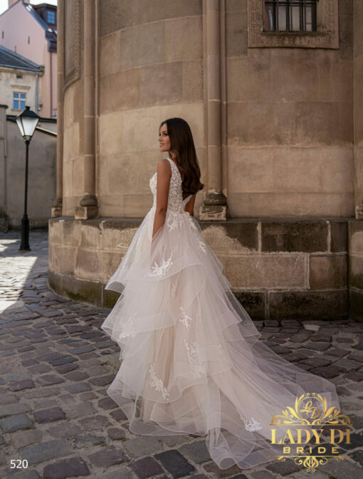 Robe De Mariée princesse à volants et appliques florales | Soirée Blanche