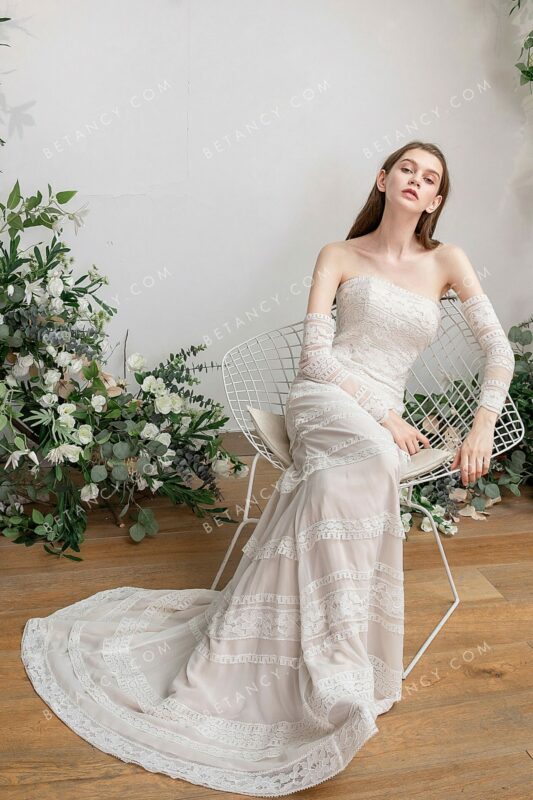 Robe de mariée bustier manche dentelle Robe de mariée bustier manche dentelle