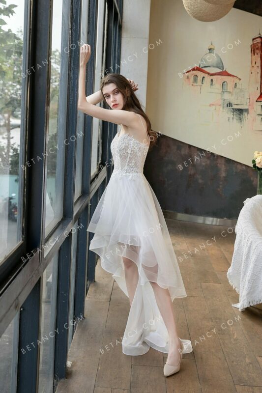 Robes de mariée courte devant