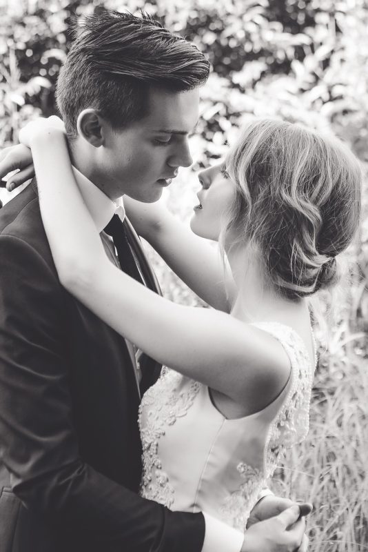 Quelle boucles d’oreilles avec robe de mariée dentelle Quelle boucles d’oreilles avec robe de mariée dentelle