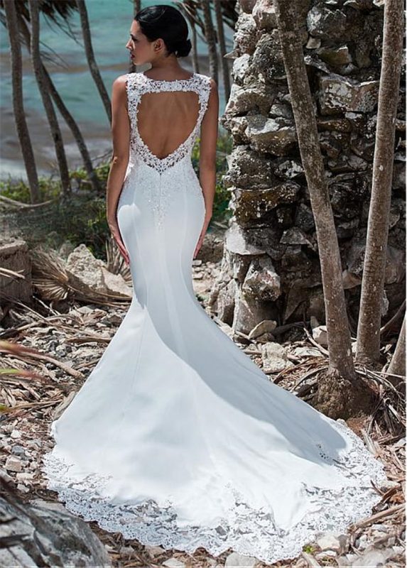 Sirène dentelle longue traîne robe de mariée Sirène dentelle longue traîne robe de mariée
