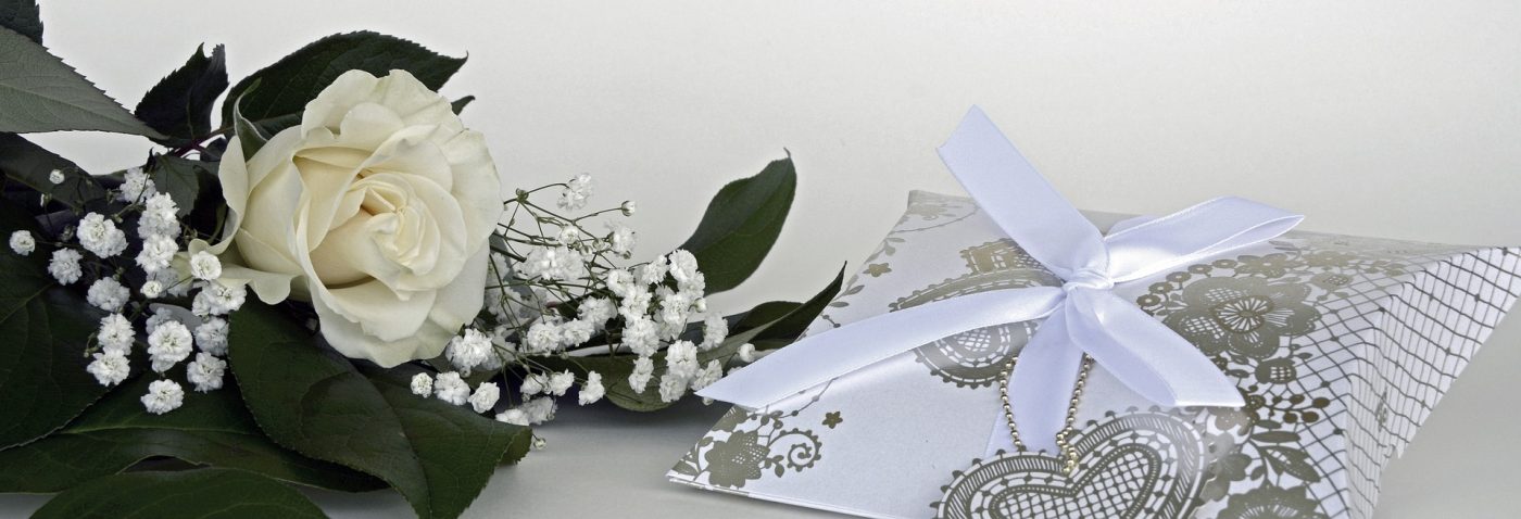 Que mettre sur une enveloppe de mariage ? Que mettre sur une enveloppe de mariage ?